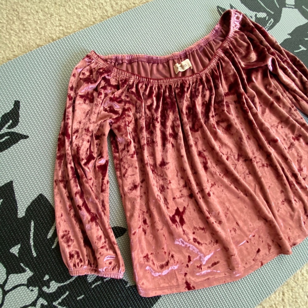 Hollister Velvet Top